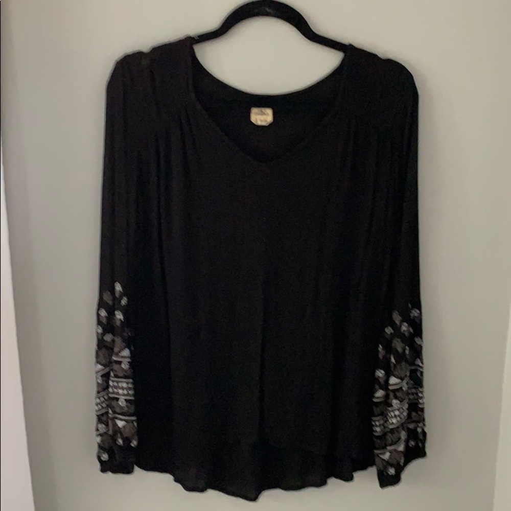 Embroidered Sleeve Blouse